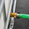 ibc-container-wit-1000L-gereinigd-palet-metaal-kunststof-detail-koppelkit01-1200x800-1.png