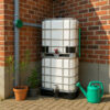 Zeer goedkope en stevige watertanks gestapeld WIT